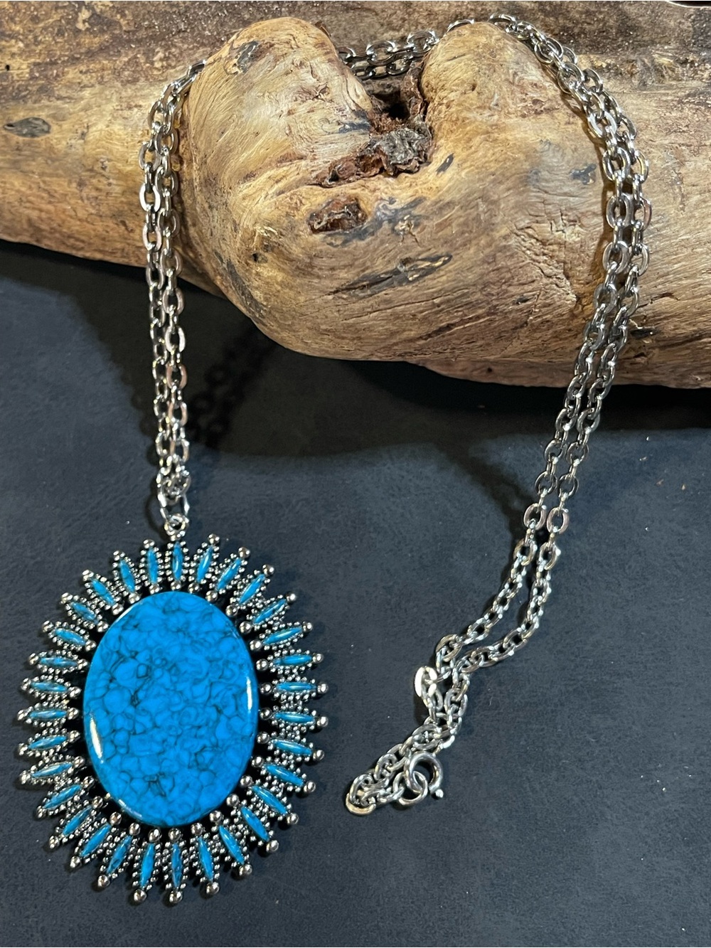 Signed Vintage Jonette Jewelry Full Border “Sunburst “Southwestern Necklace.